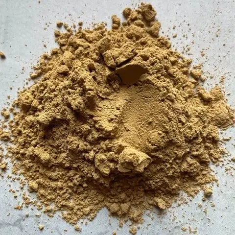 Fine texture of cosmetic-grade bentonite clay powder